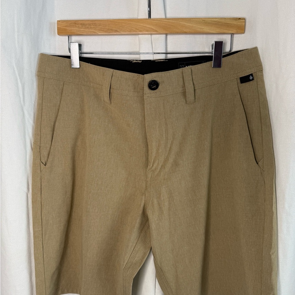 Volcom Men's Mix Frickin Cross Shred Tan Casual Shorts size 32